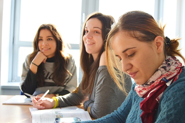 studentky při výuce